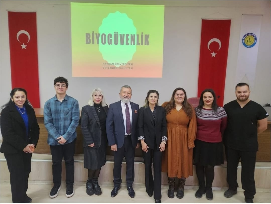 Biyogüvenlik Komisyonumuz tarafından 1. sınıf öğrencilere yönelik Biyogüvenlik Eğitimi düzenlendi.